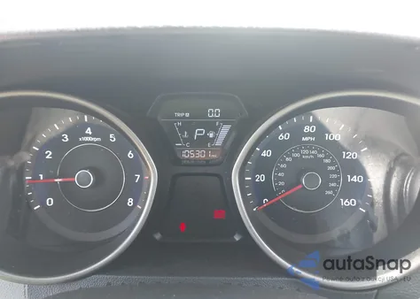 2015 Hyundai Elantra Se z USA, uszkodzony, nr VIN 5NPDH4AE6FH586470